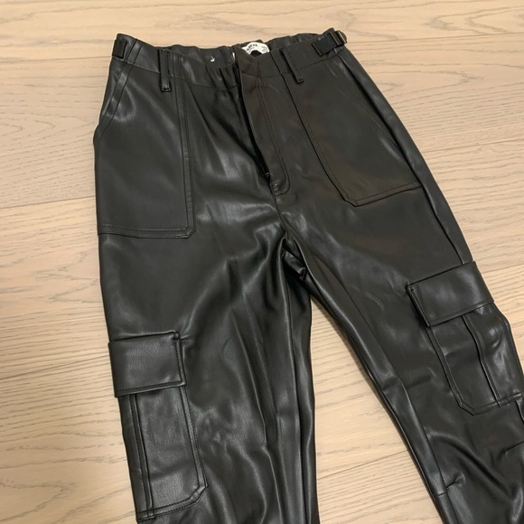 Faux leather cargo pants - Picture 4 of 4
